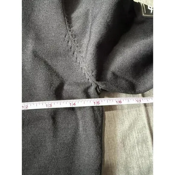 Alessandro Albanese Womens Size Small Black & Gray V Neck PullOver Sweater Horse - Picture 7 of 9